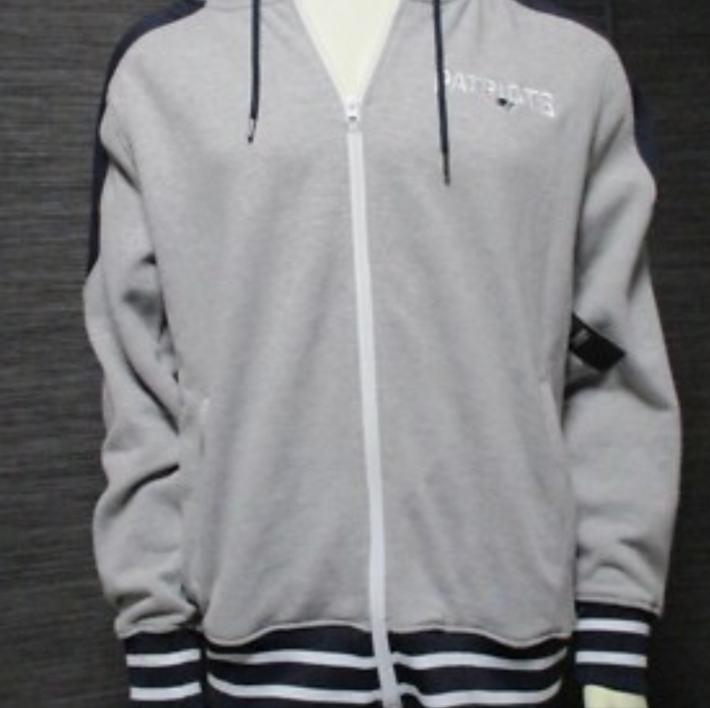 NFL Team New England  Patriots Jacket    Size M
